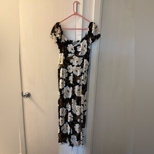 Old Navy Black and White Flutter Sleeve Jumpsuit